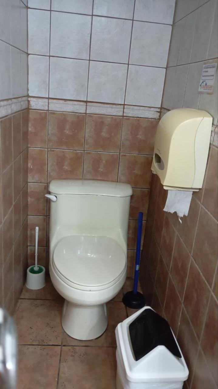 Hostel Casa Ridgway Сан-Хосе Экстерьер фото